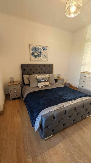 Lovely 2 Bedroom Apartment In Heart Of Νταντί Εξωτερικό φωτογραφία