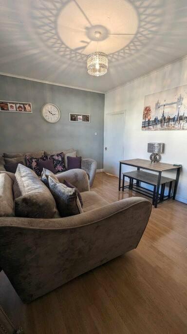 Lovely 2 Bedroom Apartment In Heart Of Νταντί Εξωτερικό φωτογραφία